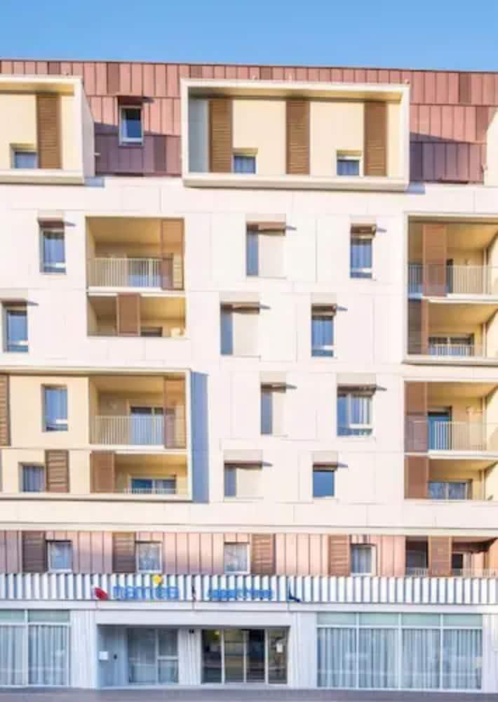 Nemea Quai Victor Centre 3* Tours
